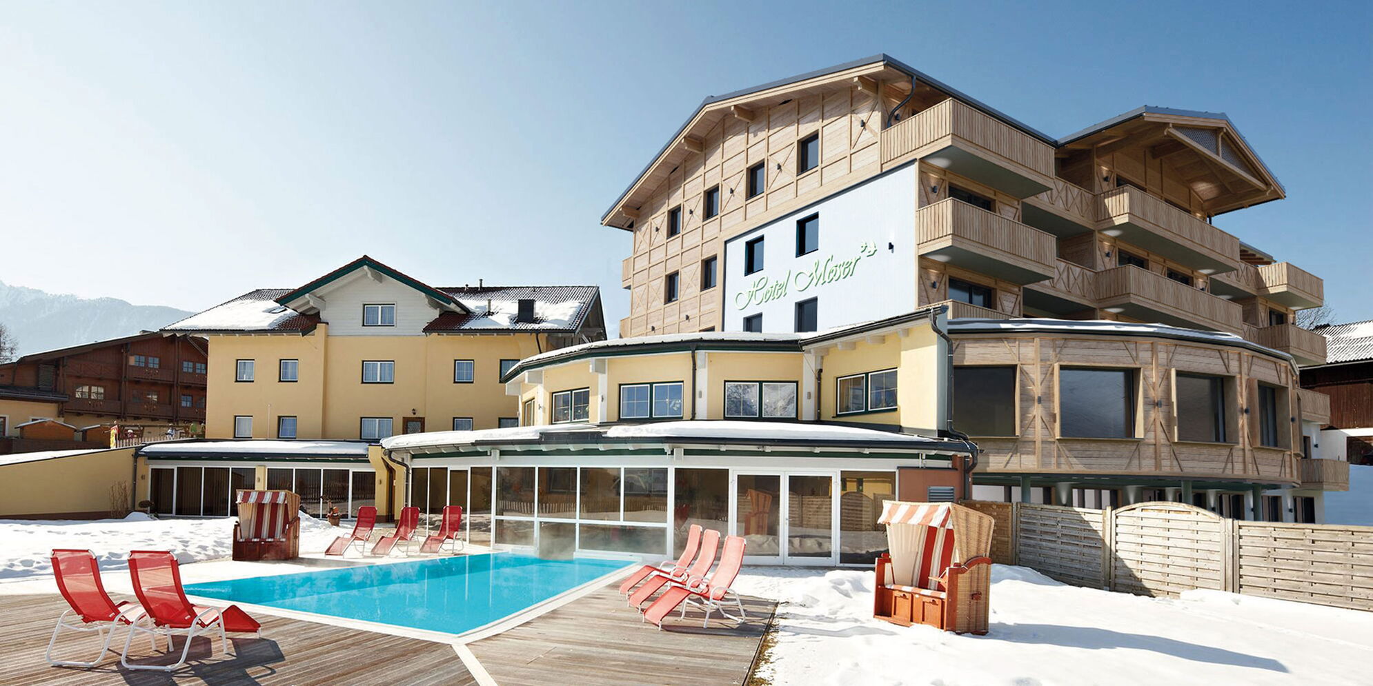 Visualisierung Neubau 4 Sterne Hotel Moser in Rohrmoos Schladming mit dem beheizten Außenpool